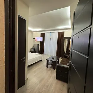 https://ikos-family-apartments.batumihotels.net